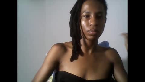 Snapshot of africadeluxe chatting on May 20, 2026, 8:59 pm Africa online show from May 20, 2026, 8:59 pm