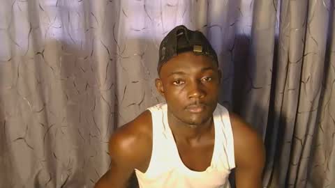 Snapshot of african_hotchocolate chatting on December 15, 2025, 6:50 am sexiest online show from December 15, 2025, 6:50 am