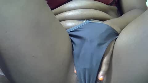 Snapshot of africanngirl chatting on December 22, 2024, 7:44 am africanngirl online show from December 22, 2024, 7:44 am