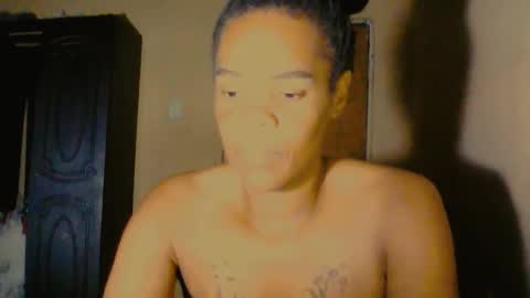 Snapshot of afrikanbonnienclyde chatting on February 28, 2025, 10:17 pm Nikky Love online show from February 28, 2025, 10:17 pm