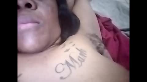 Snapshot of afrikanbonnienclyde chatting on October 1, 2025, 6:47 pm Nikky Love online show from October 1, 2025, 6:47 pm