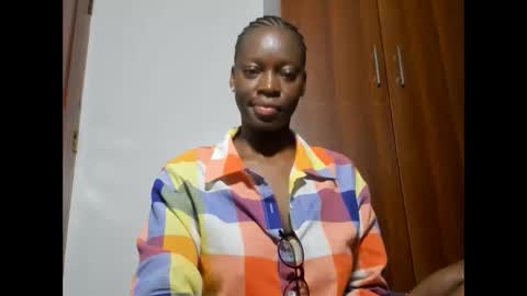 Leah online show from February 24, 2025, 12:41 am