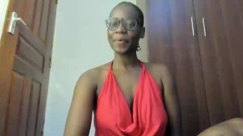 Leah online show from March 10, 2025, 1:56 am