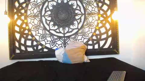 afrodita_house online show from October 4, 2025, 8:40 pm