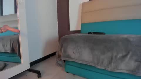 AFRODITA      online show from March 6, 2025, 5:00 pm