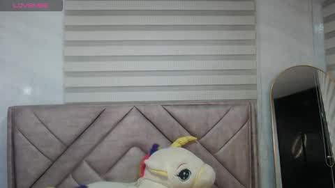 afrodita_wild_v online show from November 14, 2025, 8:07 pm