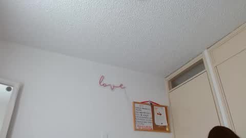 afrodithaa_ online show from January 5, 2026, 5:27 pm