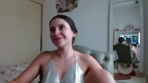 afrodithaa_ online show from April 1, 2026, 9:12 pm