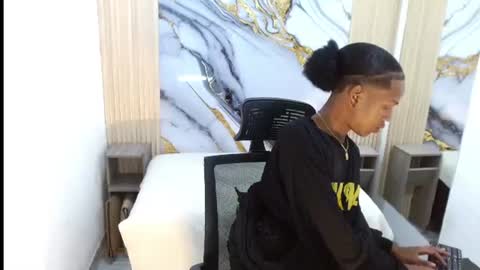 Snapshot of afrowayuuu chatting on July 28, 2026, 2:40 am AfroWayuuu online show from July 28, 2026, 2:40 am