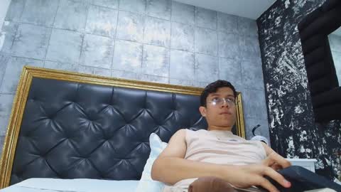 Snapshot of agarevans chatting on February 5, 2025, 5:41 am AGAR online show from February 5, 2025, 5:41 am