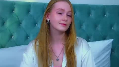Snapshot of agatafoxley chatting on June 21, 2026, 7:49 pm AgataFoxley online show from June 21, 2026, 7:49 pm