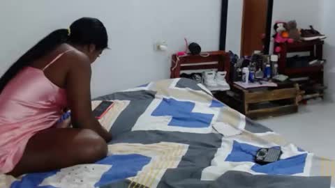 independent model online show from March 2, 2025, 5:54 am