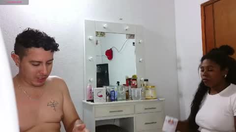 independent model online show from May 11, 2026, 5:35 am