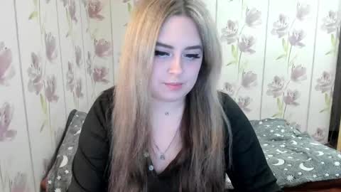 Snapshot of agatasweeti chatting on May 17, 2026, 9:33 pm Agata online show from May 17, 2026, 9:33 pm