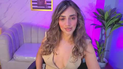 Snapshot of agatha_brooks_t chatting on May 12, 2026, 12:35 pm AGATHA online show from May 12, 2026, 12:35 pm