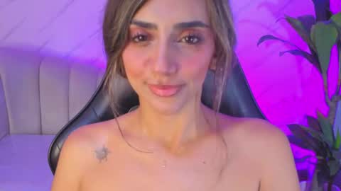 Snapshot of agatha_brooks_t chatting on May 15, 2026, 12:56 pm AGATHA online show from May 15, 2026, 12:56 pm
