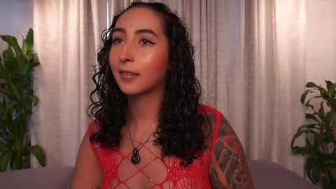 Snapshot of agatha_collinss chatting on May 13, 2026, 7:11 pm Val inst agatha clls online show from May 13, 2026, 7:11 pm