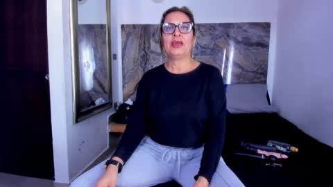 Snapshot of agatha_pleasure chatting on May 14, 2026, 12:12 pm agatha_pleasure online show from May 14, 2026, 12:12 pm