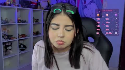 Snapshot of agatha_riccie chatting on December 6, 2024, 7:54 am Cat online show from December 6, 2024, 7:54 am