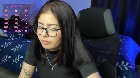 Snapshot of agatha_riccie chatting on December 29, 2024, 7:17 am Cat online show from December 29, 2024, 7:17 am