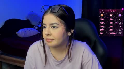 Snapshot of agatha_riccie chatting on January 26, 2025, 6:59 am Cat online show from January 26, 2025, 6:59 am