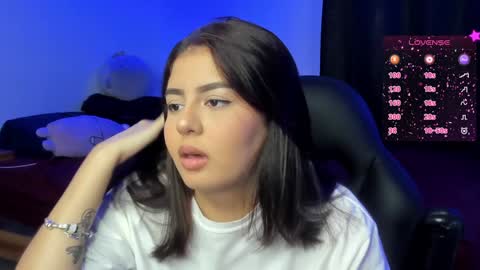 Snapshot of agatha_riccie chatting on January 27, 2025, 7:45 am Cat online show from January 27, 2025, 7:45 am