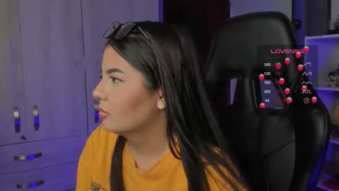 Snapshot of agatha_riccie chatting on September 24, 2025, 5:44 am Cat online show from September 24, 2025, 5:44 am