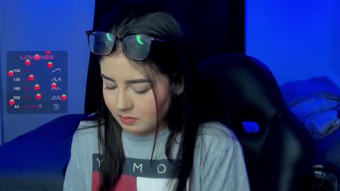 Snapshot of agatha_riccie chatting on November 22, 2025, 2:21 am Cat online show from November 22, 2025, 2:21 am