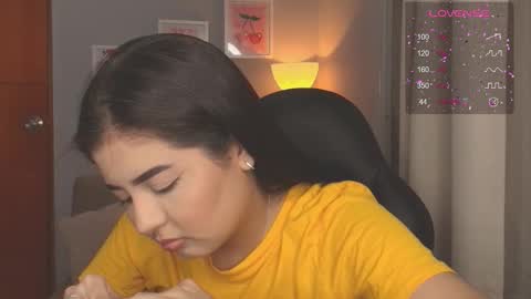 Snapshot of agatha_riccie chatting on February 27, 2026, 3:28 am Cat online show from February 27, 2026, 3:28 am