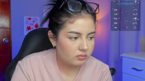 Cat online show from April 18, 2026, 5:11 am