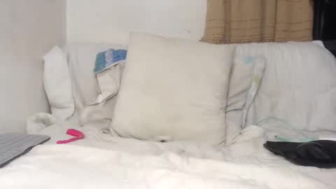      online show from September 21, 2025, 2:08 pm