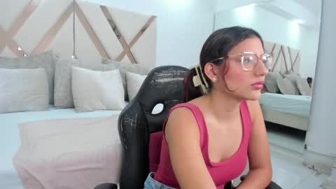 Snapshot of agathajoness1 chatting on April 28, 2026, 2:11 pm Agatha online show from April 28, 2026, 2:11 pm