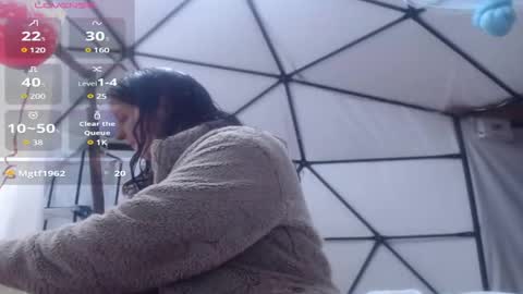 Angel online show from December 25, 2024, 9:22 pm