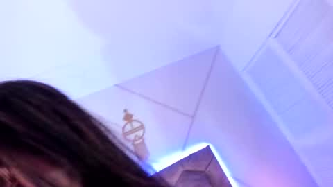 Snapshot of aggy_castel chatting on March 6, 2025, 5:14 am Aggy online show from March 6, 2025, 5:14 am