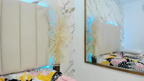 Snapshot of aggy_castel chatting on November 13, 2025, 1:54 pm Aggy online show from November 13, 2025, 1:54 pm