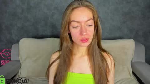 agnes wells online show from September 28, 2025, 12:05 am