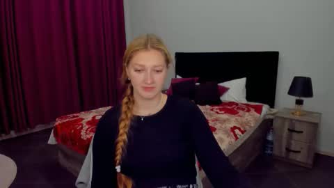 AgnesArden online show from October 17, 2025, 5:48 pm