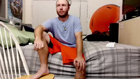 Snapshot of agobber chatting on July 12, 2026, 8:33 pm agobber online show from July 12, 2026, 8:33 pm