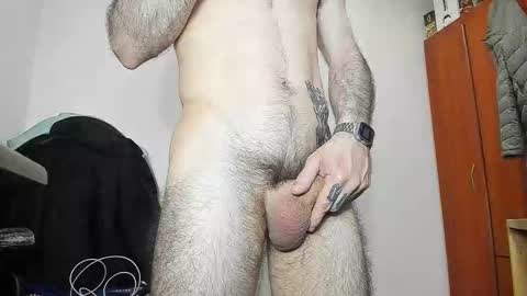 Agustin online show from February 11, 2026, 6:46 pm