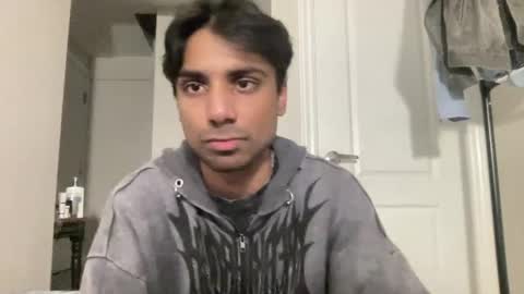 Snapshot of ahmedkhan632131 chatting on May 25, 2026, 4:51 am Dylan online show from May 25, 2026, 4:51 am