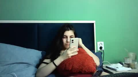 Selena online show from January 10, 2025, 6:49 pm