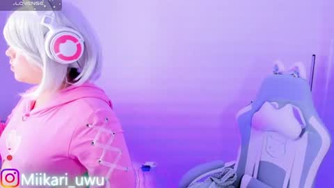 Ahri help me get to 100  online show from June 26, 2026, 5:23 am