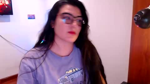 Snapshot of ahrianabluff_ chatting on December 18, 2025, 2:06 am Ahriana Bluff online show from December 18, 2025, 2:06 am