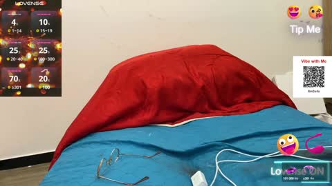 AHSLEY online show from January 9, 2025, 2:33 am