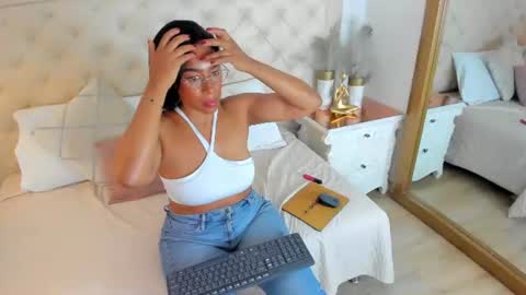 Snapshot of aida_adamss chatting on June 22, 2026, 4:04 pm Aida online show from June 22, 2026, 4:04 pm