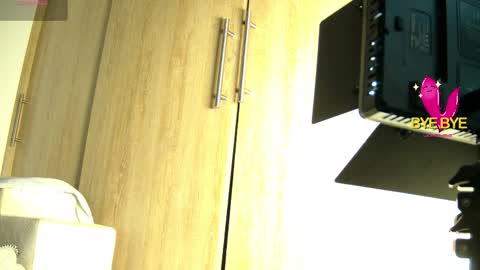 Aida  online show from November 12, 2025, 11:32 am