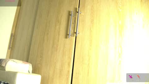 Aida  online show from November 27, 2025, 11:23 am