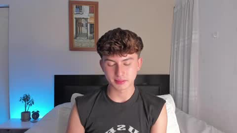 Snapshot of aidan_hale chatting on December 23, 2024, 1:08 am A H online show from December 23, 2024, 1:08 am