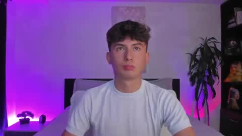 Snapshot of aidan_hale chatting on February 6, 2025, 1:38 am A H online show from February 6, 2025, 1:38 am