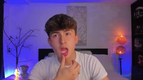 Snapshot of aidan_hale chatting on March 1, 2025, 4:26 am A H online show from March 1, 2025, 4:26 am